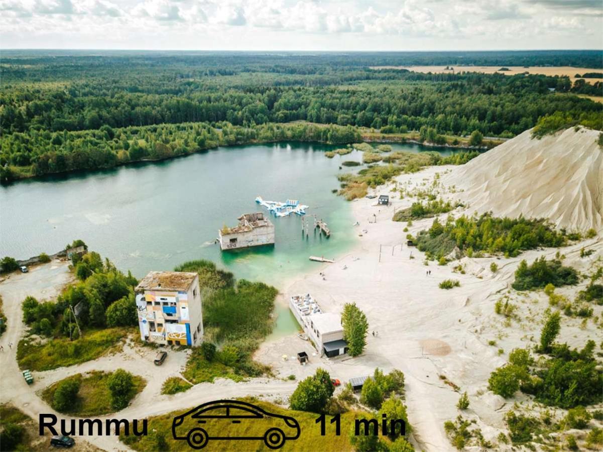 Uneallika Puhkemaja-Kuelalistemaja Pae Luaran gambar
